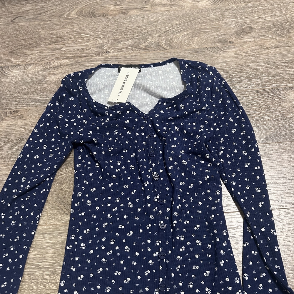 Urban Planet Navy Blue V-Neck Sweater